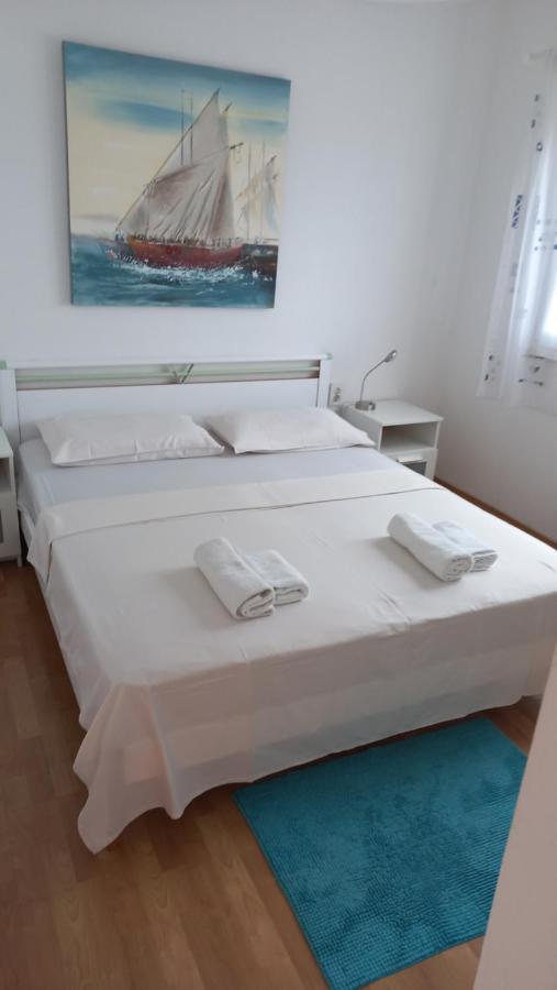 Apartments Milicevic Rogoznica  Eksteriør billede