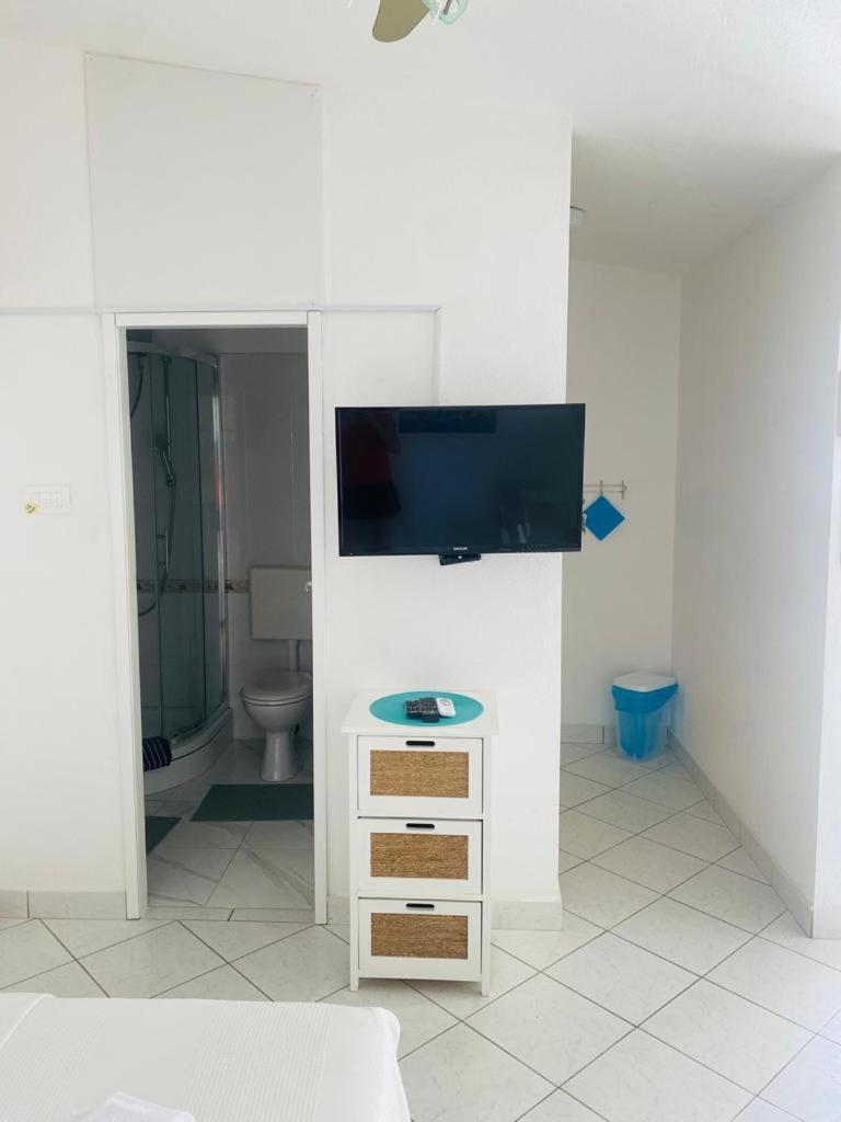 Apartments Milicevic Rogoznica  Eksteriør billede
